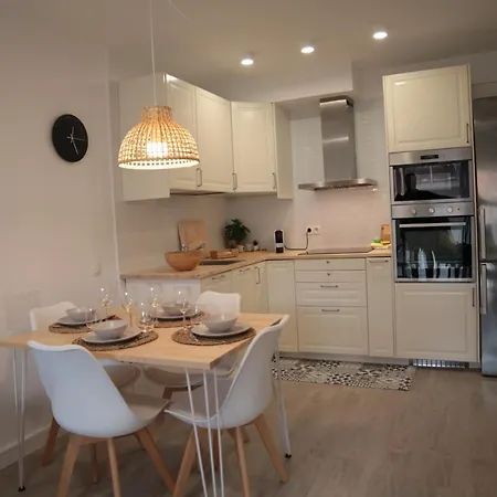 Appartement Modern Al Costat Del Parc De La Devesa